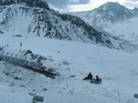 انجمن برف-Society of the Snow5