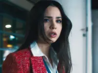 Sofia Carson-چمدان