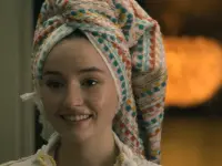 Kaitlyn Dever-هیچ‌ کس تو را نجات نخواهد داد