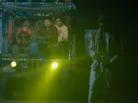 خاک سرزمین من-Mere Desh Ki Dharti۲