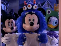 میکی و دوستان: حقه یا هدیه-Mickey and Friends Trick or Treats