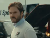 دانیل برول-مسابقه افتخار: آئودی در برابر لانچیا-Race for Glory: Audi vs. Lancia